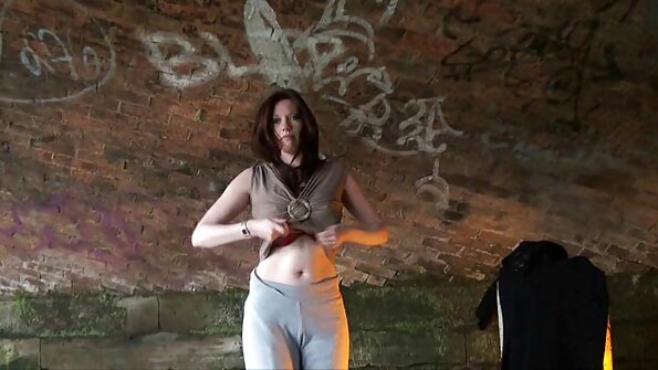 Sperma berühre ihren geile reife deutsche frauen glatten Satin-Körper boyz