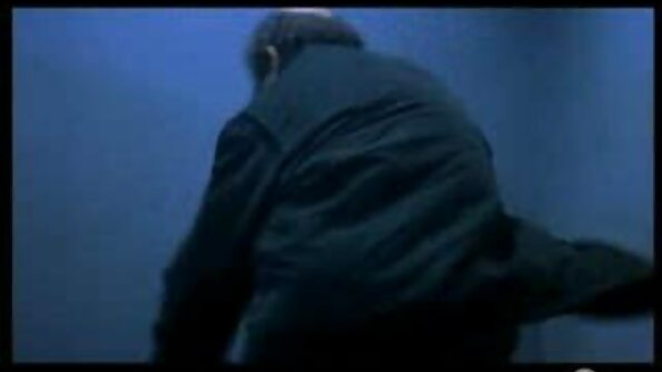 Teen Dreams: Catania nimmt deutsche alte pornos einen großen rosa Dildo