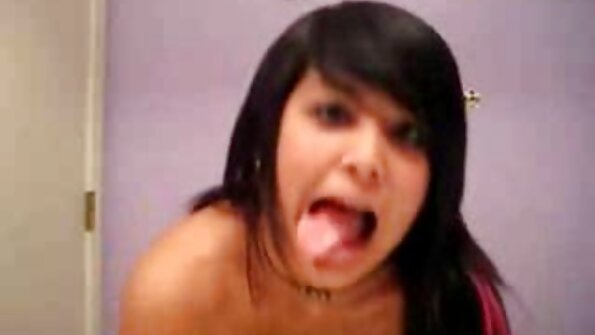 Süße Lizzie findet reife deutsche milfs nackten Schwarzen auf dem Bett und fickt ihn bei Devil's Film