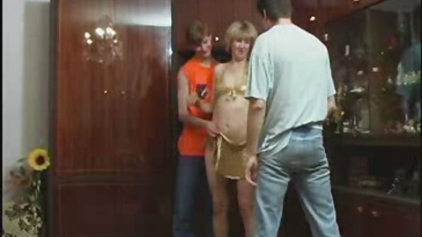 Emily18 nackte deutsche reife frauen Höschen Masturbation